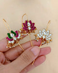Saroj Needle Earcuff