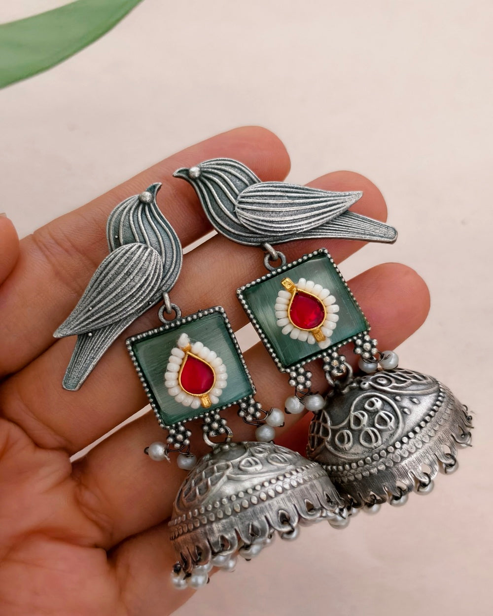 Shene Kundan Jhumka Earrings