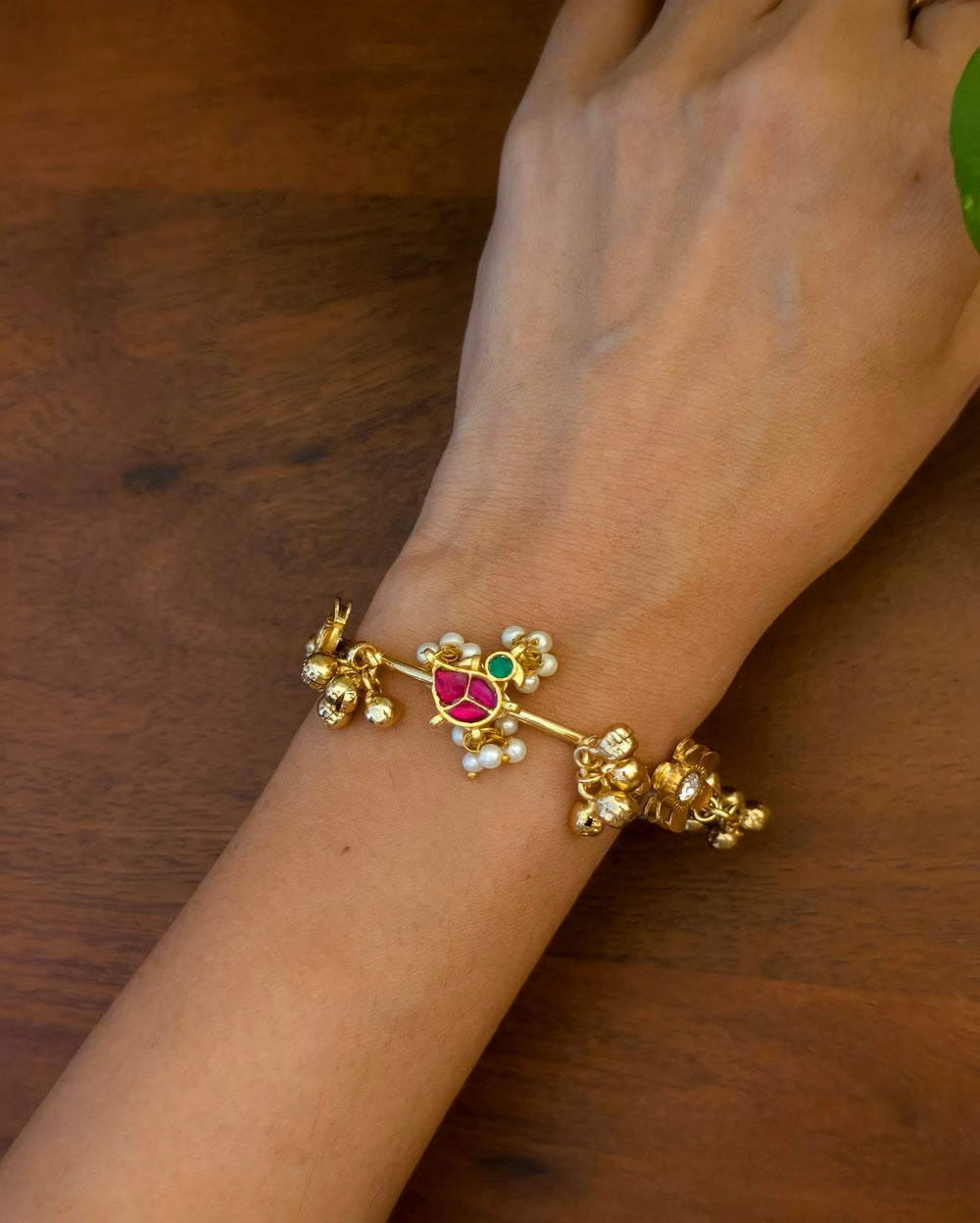 Gulshan Ghungroo Bangle