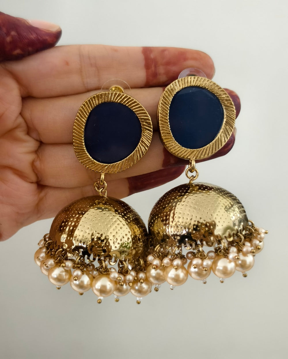 Aakriti Golden Jhumki