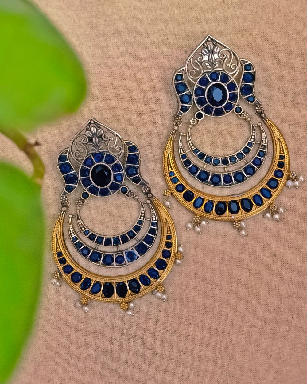 Gayatri Dual Tone Chandbali