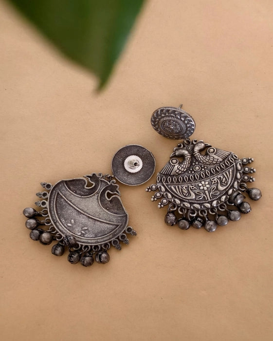 Urvashi Dangler