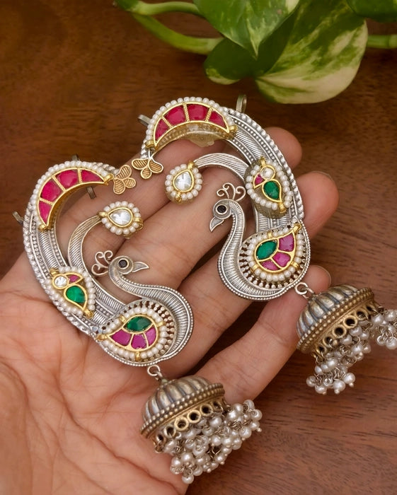 Kuhu Kundan  Earcuff