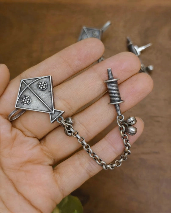 Kite Earcuff