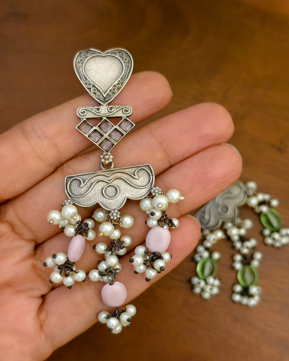 Tanvita Stone Dangler