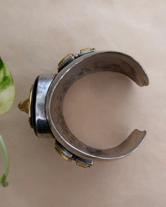 Singha Bangle