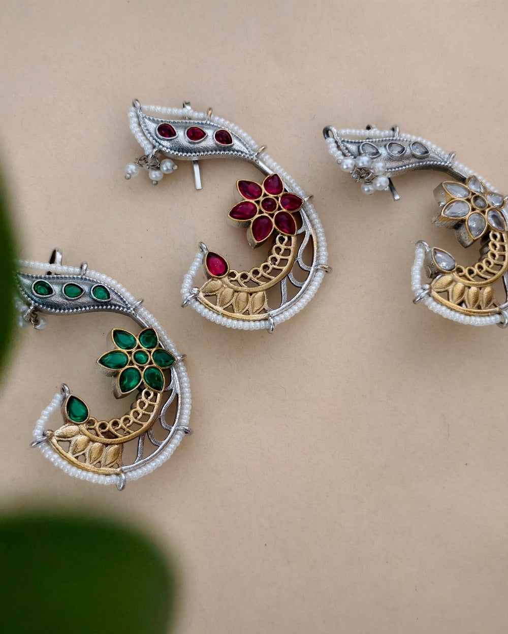 Gunjika  Earcuff