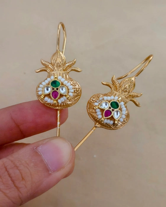 Kalash Kundan Needle