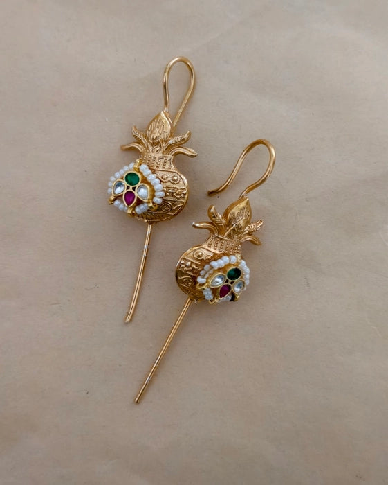 Kalash Kundan Needle