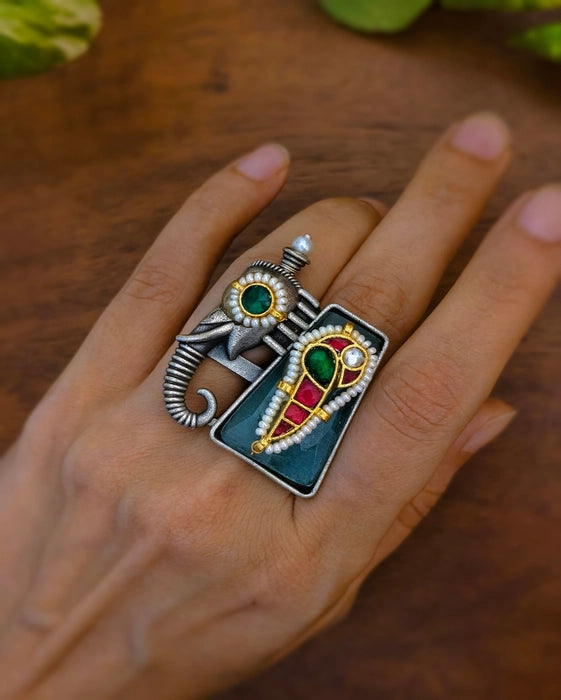 Riyanshika Kundan Ring
