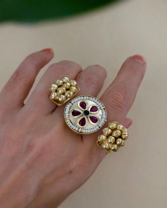 Vaani Golden Ring