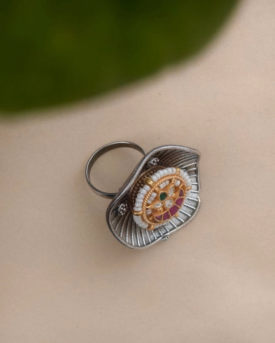 Wendy Kundan Ring