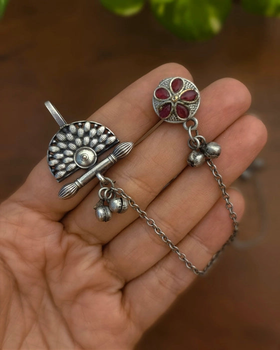 Taniya Earcuff With Chain