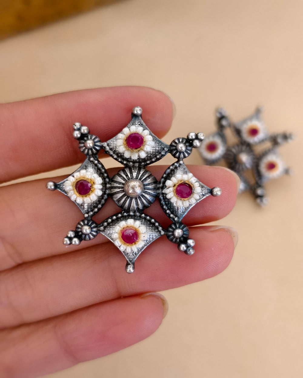 Mugdha Dual Tone Stud