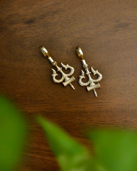 Trishul Bugadi Earcuff