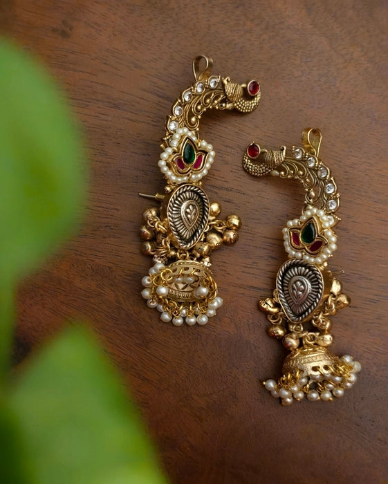 Dipti Golden Earcuff