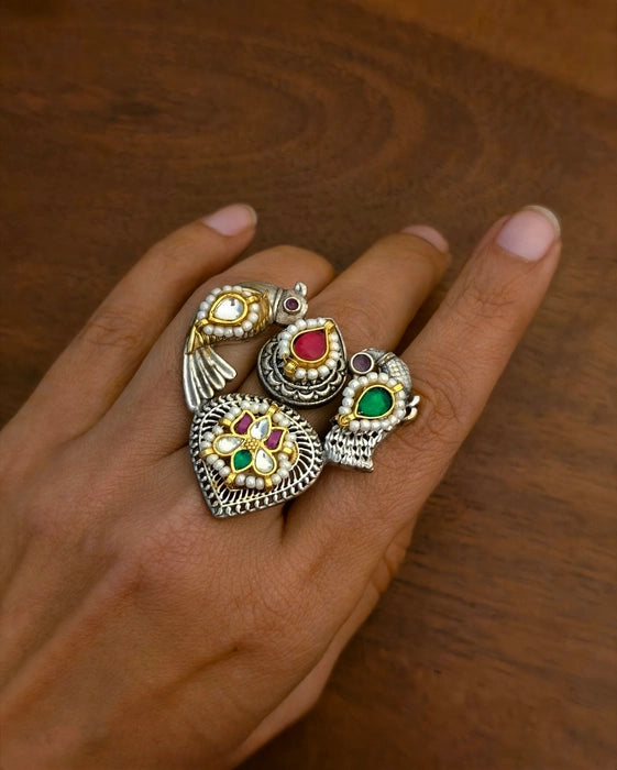 Pihuu Kundan Ring