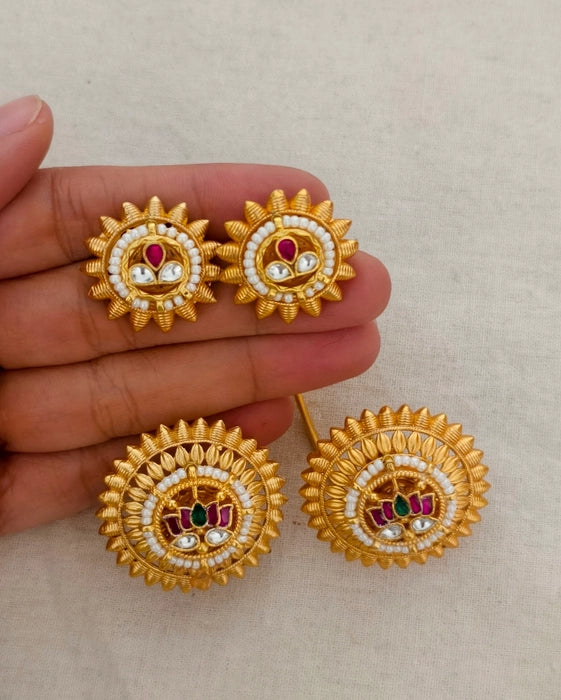 Chandrakanta Golden Earcuff