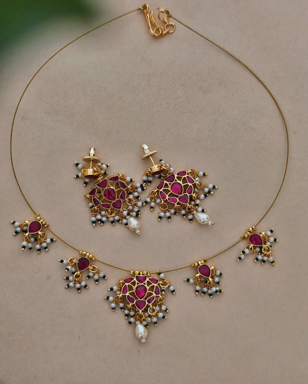 Vidhi Invisible Necklace