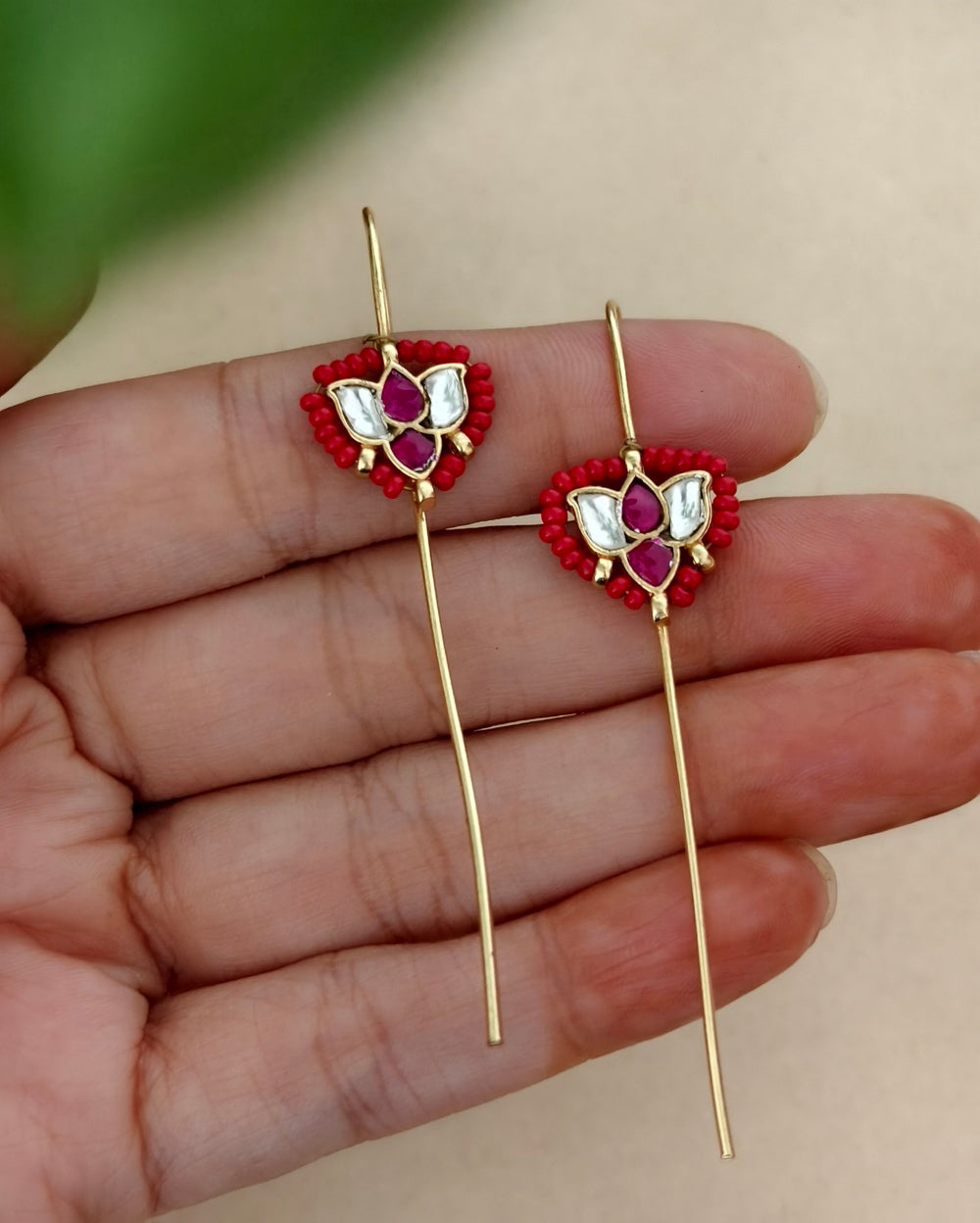 Gaurika Needle Earcuff