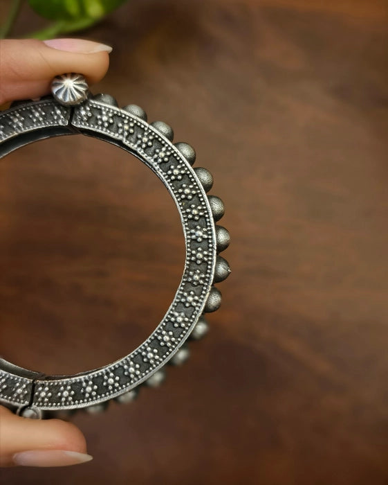 Ritu Bangle