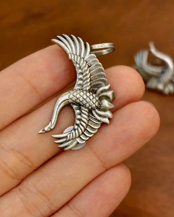 Swan  Earcuff