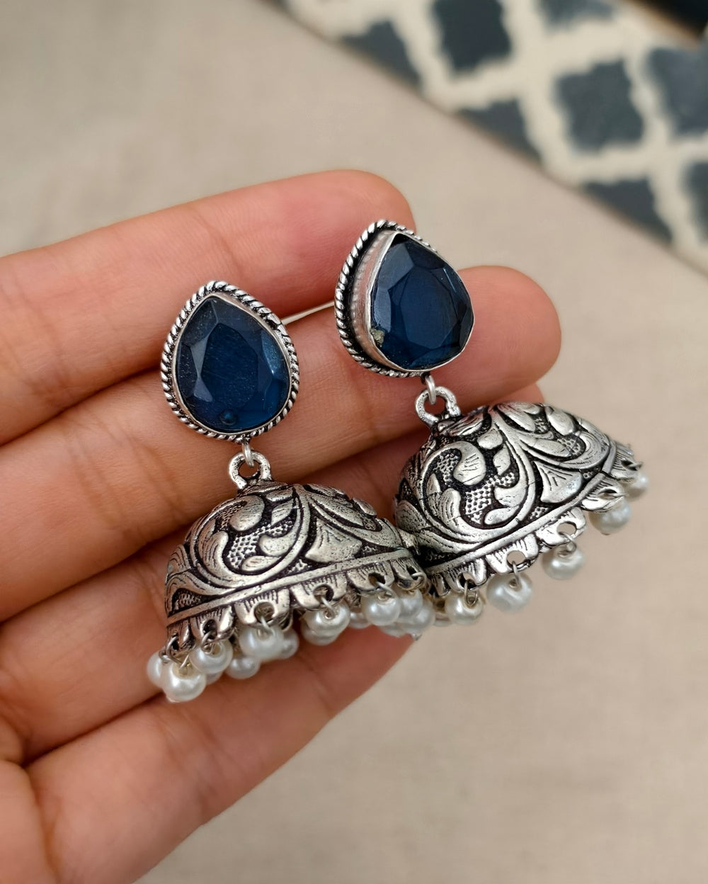 Eesha Jhumki