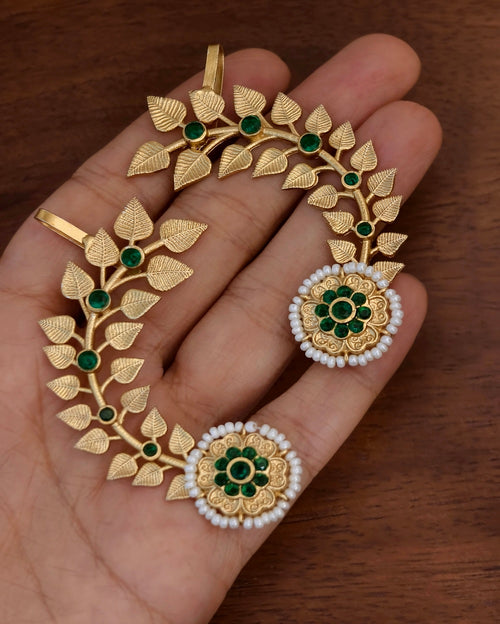 Barkha Golden Earcuff
