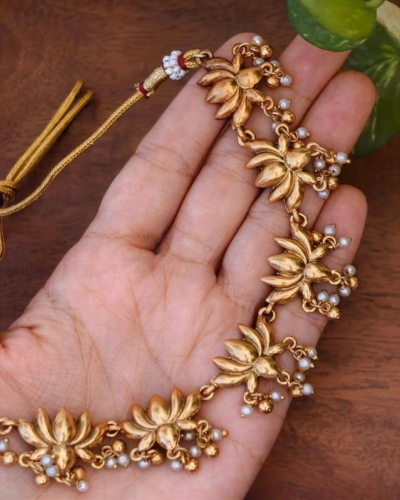 Lotus Temple Choker