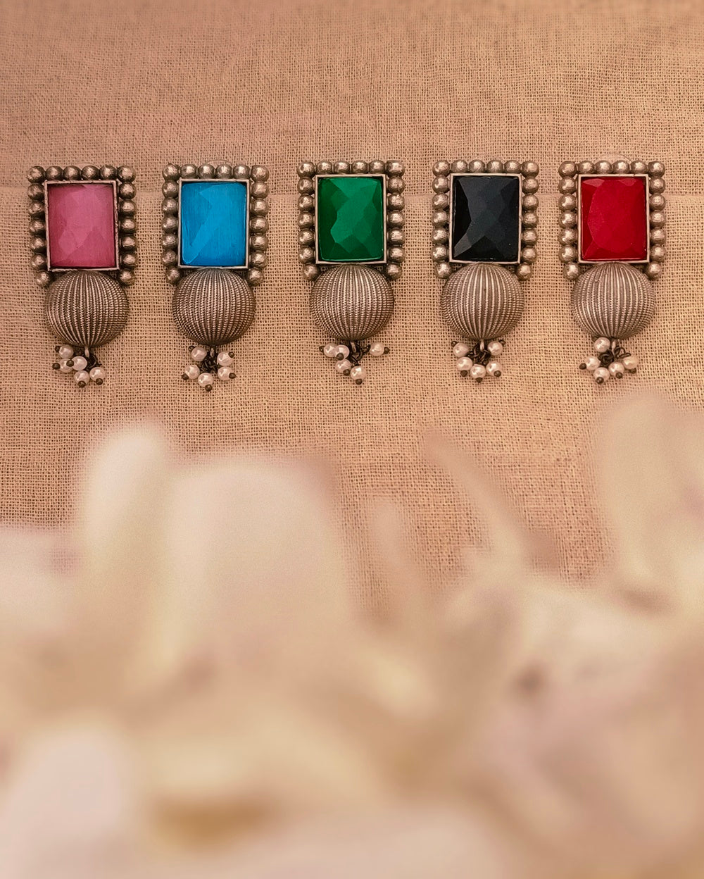 Rachita Studs