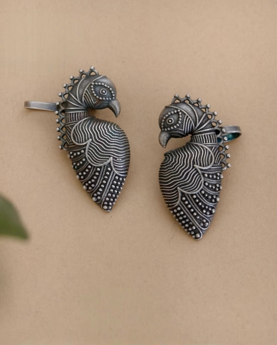 Kanikaa Bugadi Earcuff