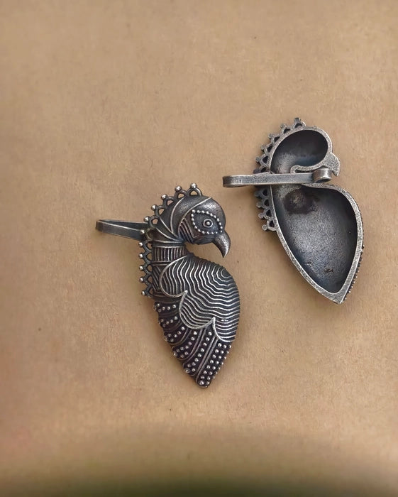 Kanikaa Bugadi Earcuff