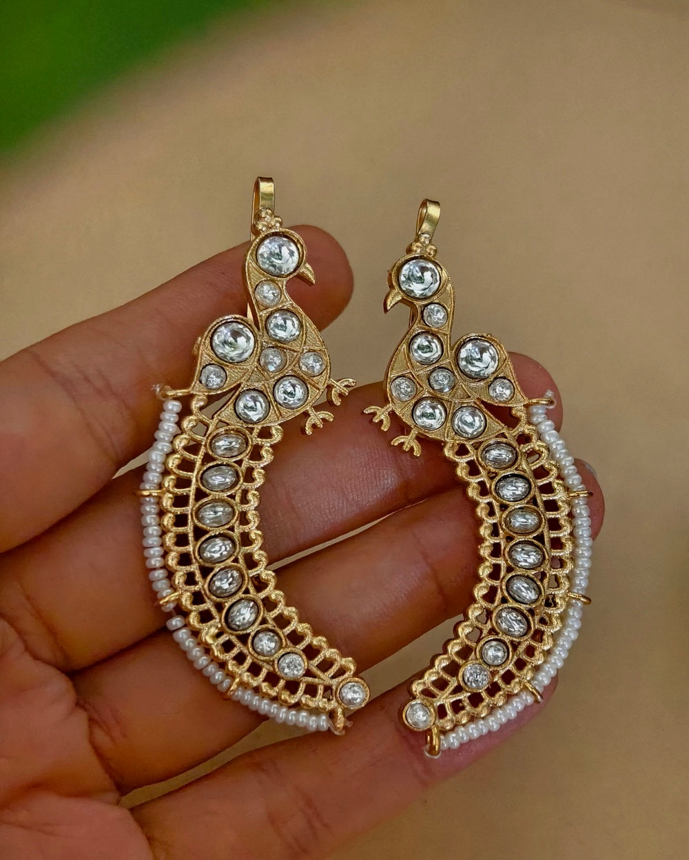 Neha Golden Earcuff