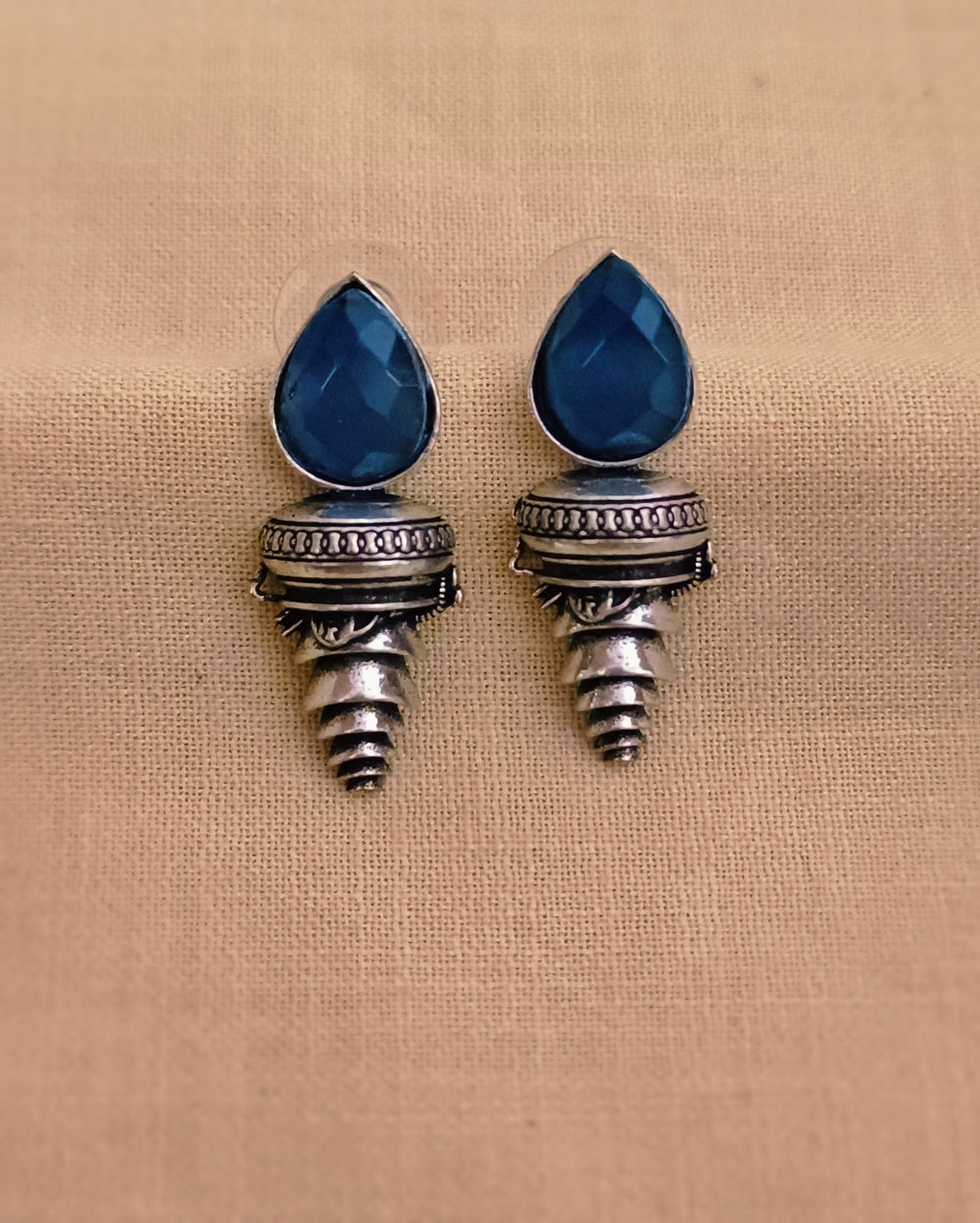 Oni Studs