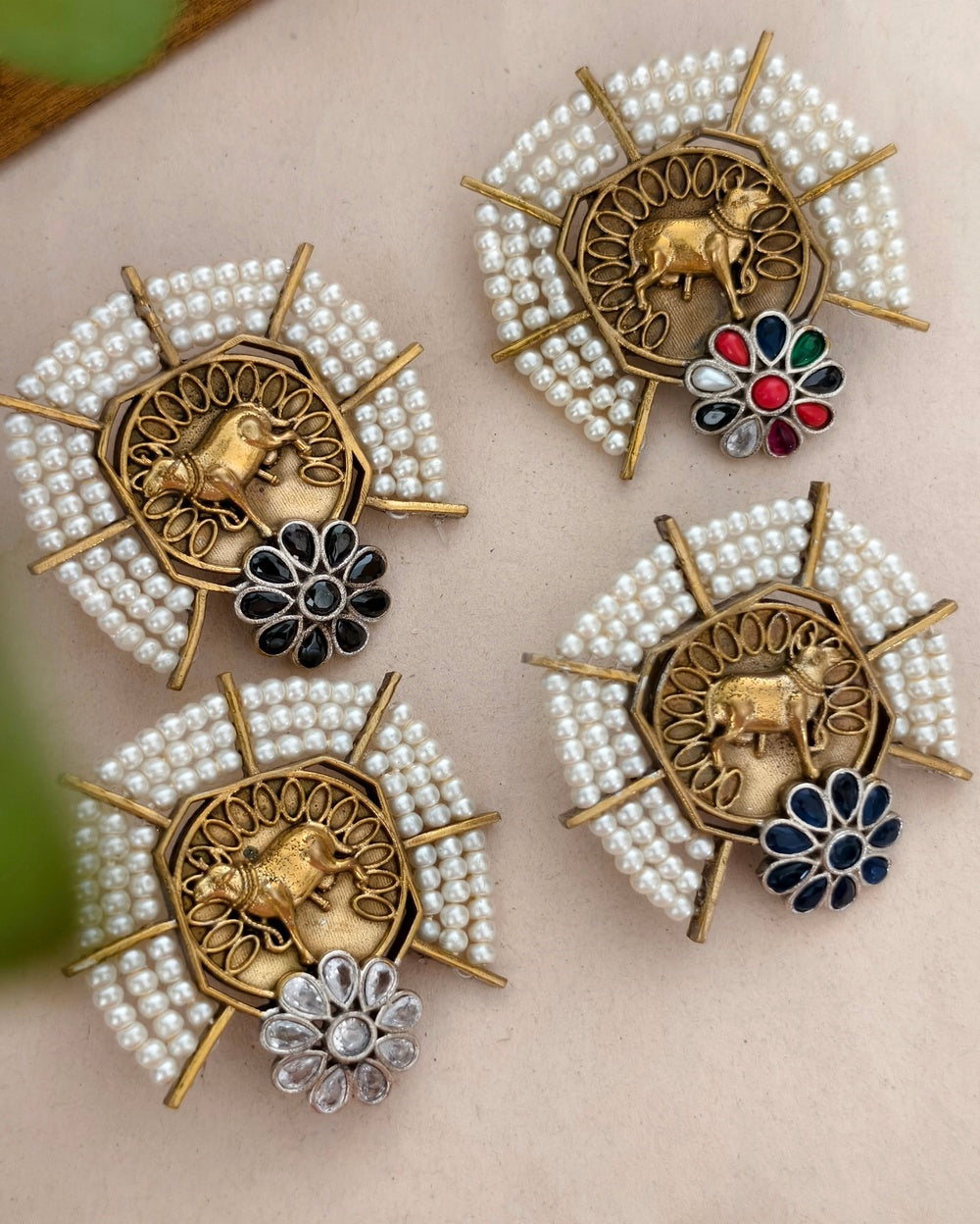 Nandii Dual tone Studs