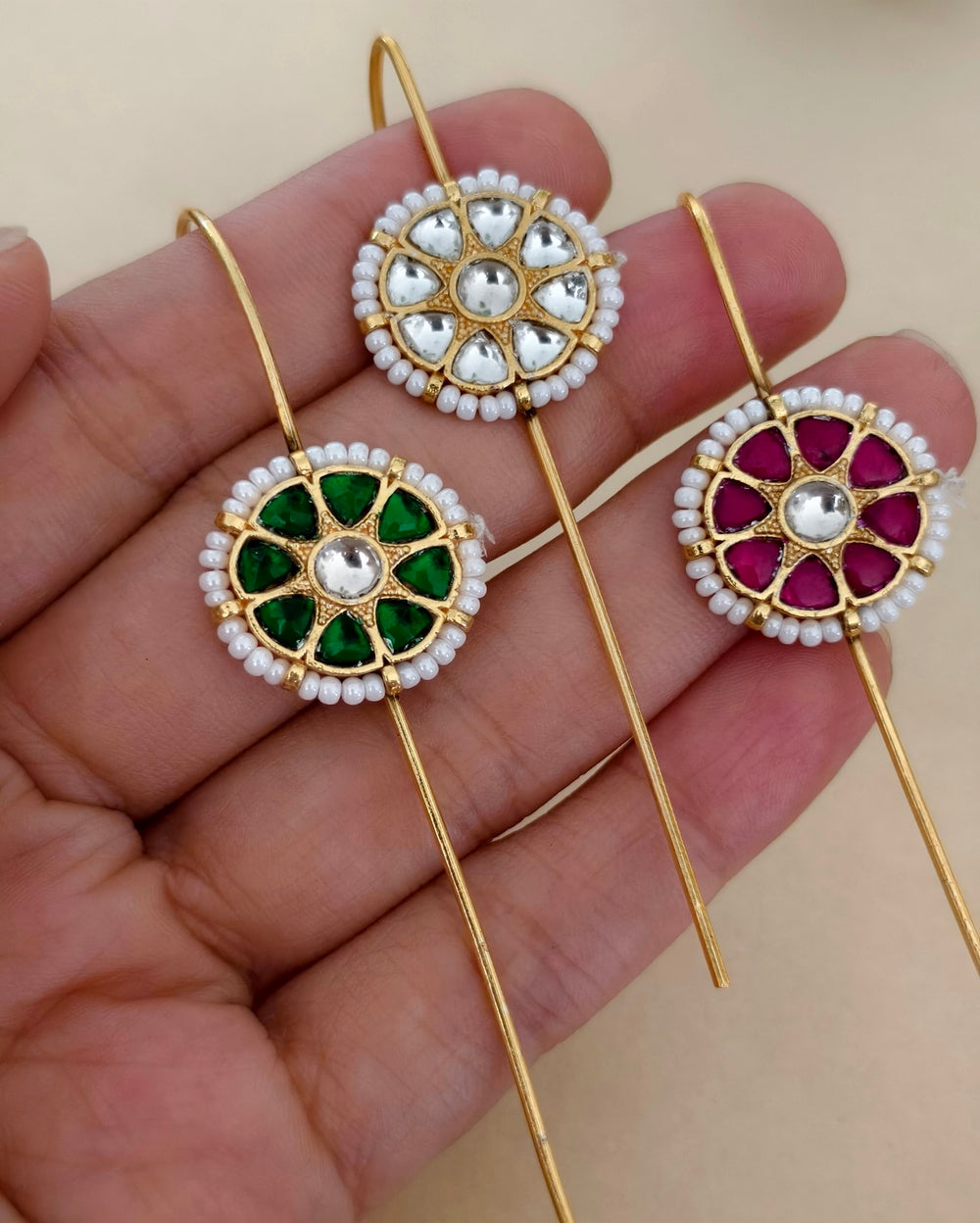 Janvika Needle Earcuff