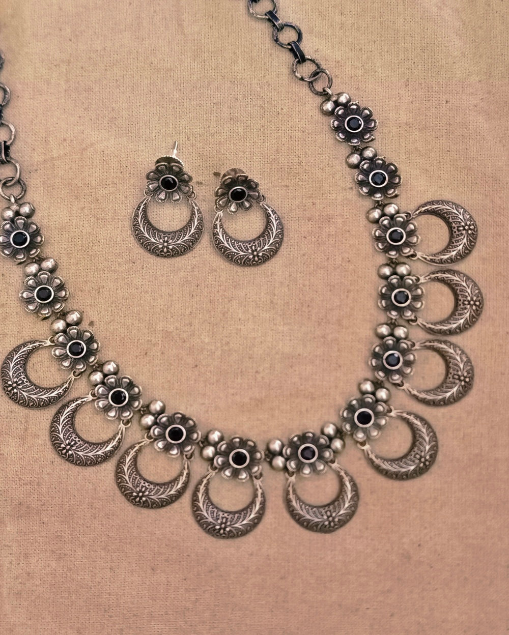 Mahira Necklace