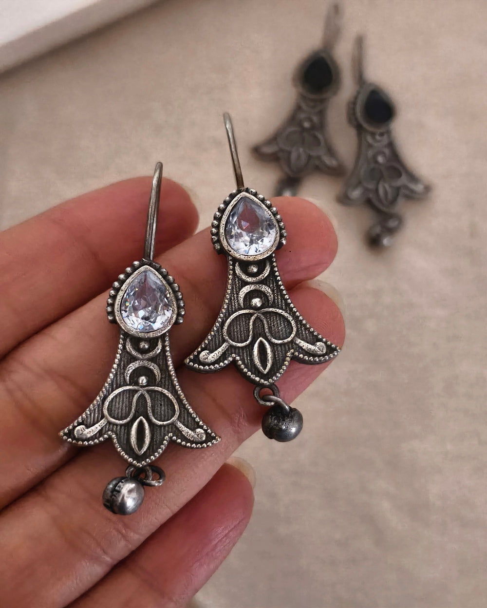 Nitya Stone Hook