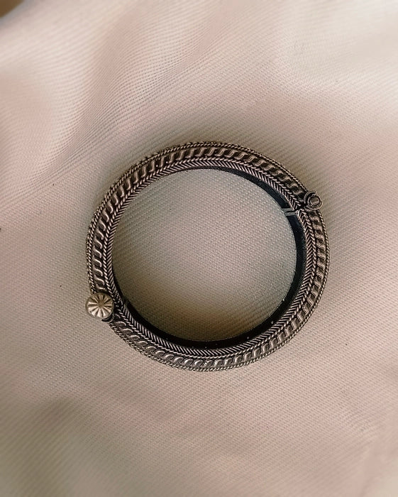 Pranshi Dual tone Bangles