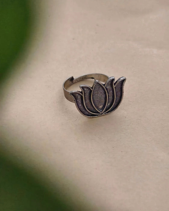 Lotus Ring