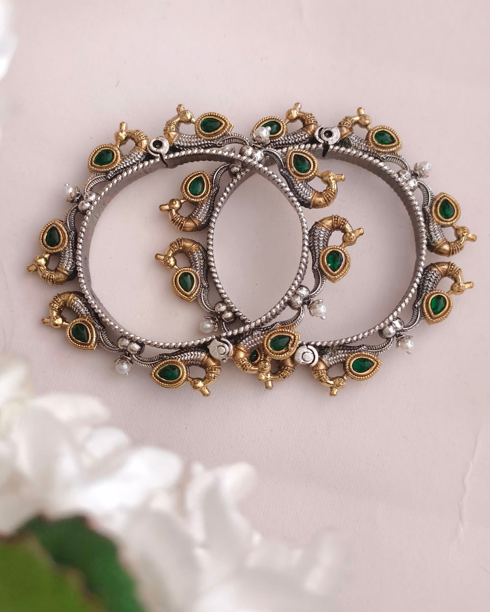 Shakshita Dual tone Bangles