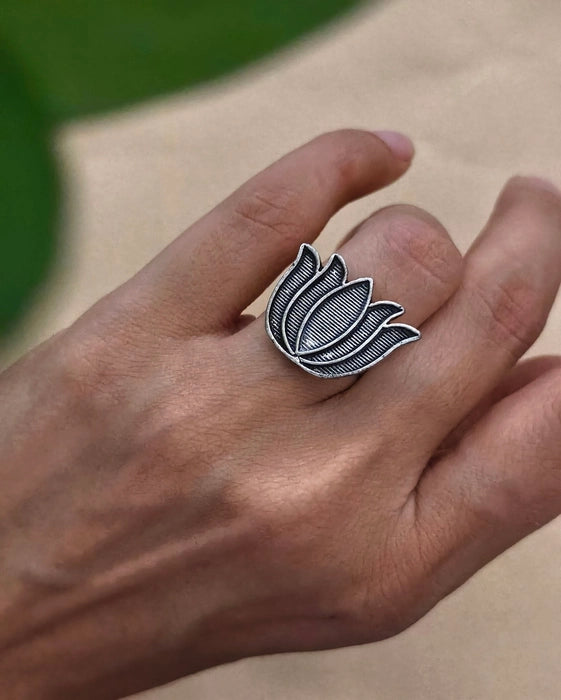 Lotus Ring