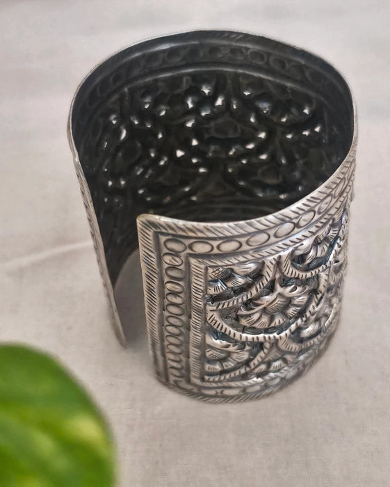 Nilofer Bangle