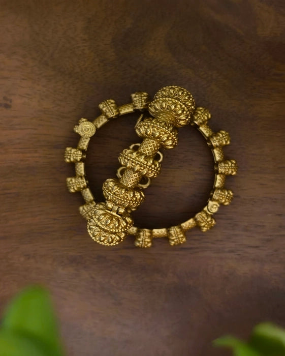Nayantara Golden Bangle