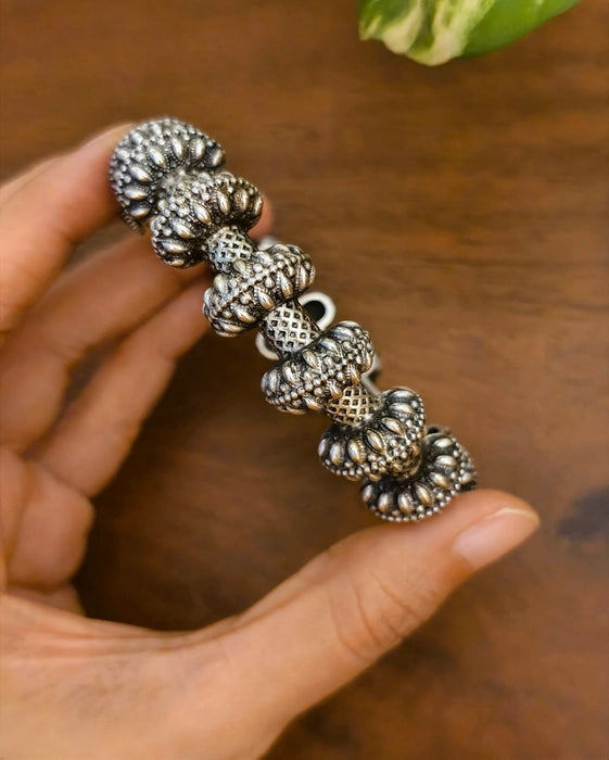 Nayantara Bangle