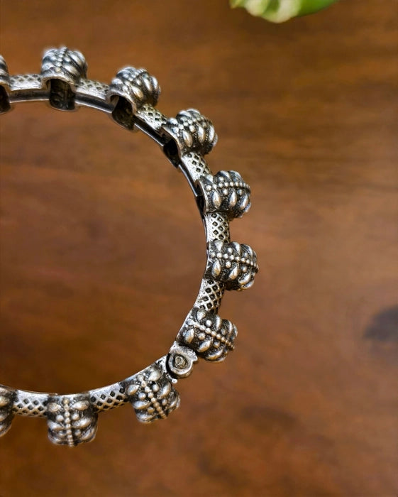 Nayantara Bangle