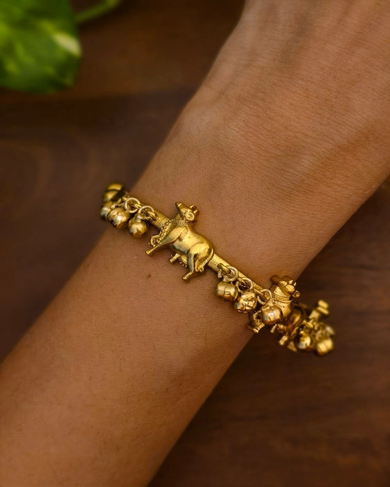 Nandi Golden Ghungroo Bangle