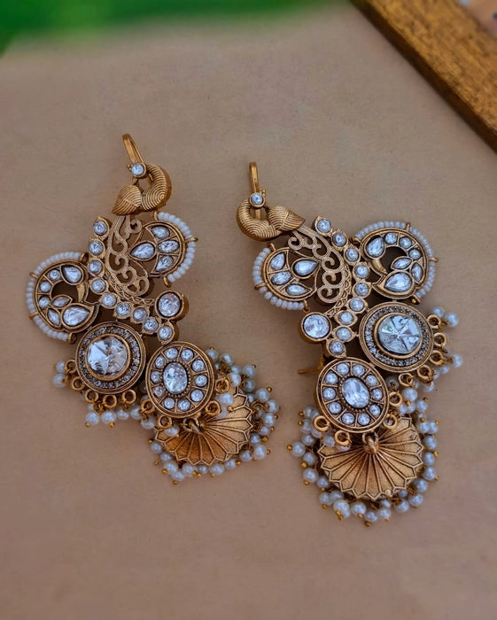 Mayuri Golden Earcuff