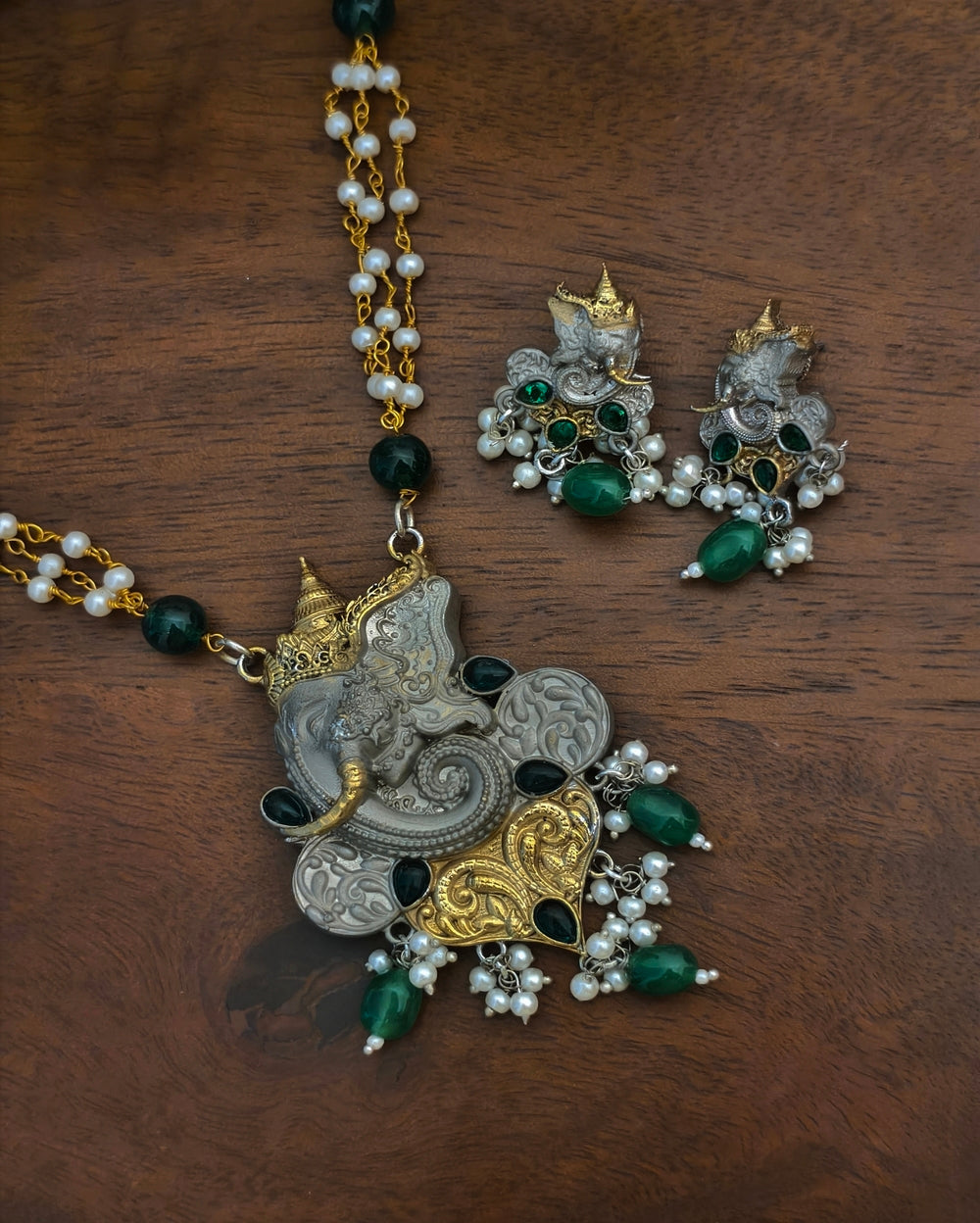 Ganesh Dualtone Pearl Pendant