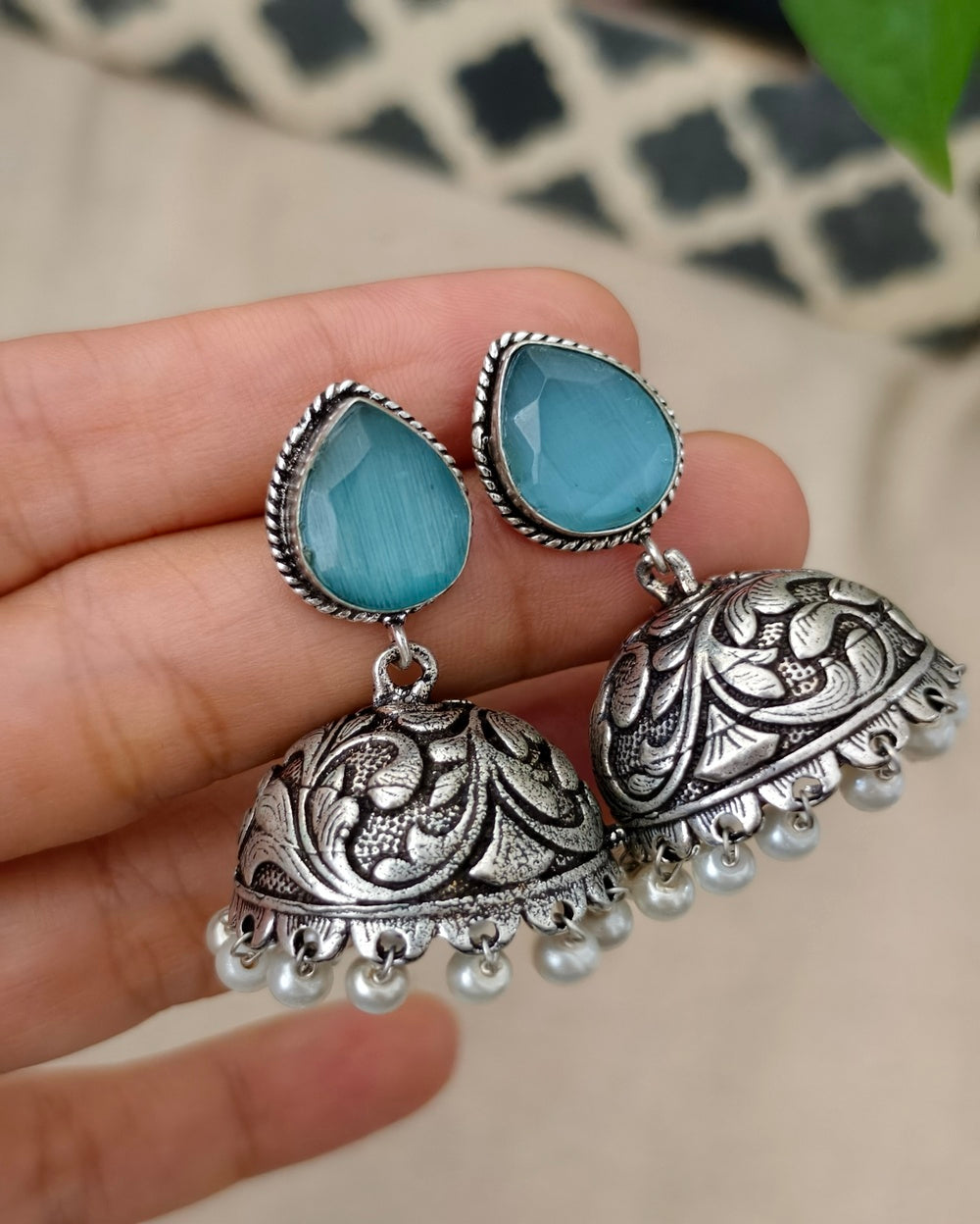 Eesha Jhumki